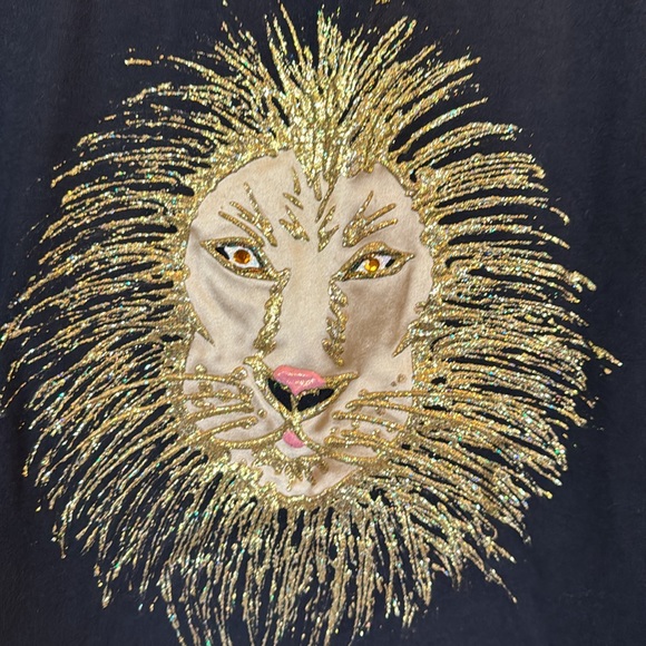 Vintage Gold Lion Top by Karla Marie - Picture 2 of 4